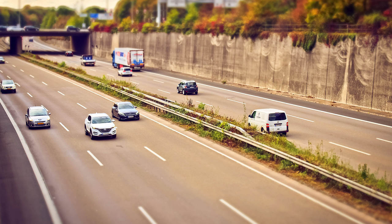 Driving Etiquette: Lessons from the Autobahn for American Motorists